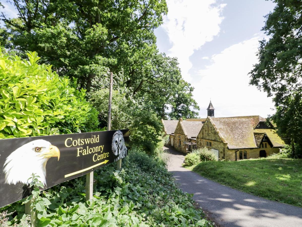 Ashton House Villa Moreton-in-Marsh ภายนอก รูปภาพ