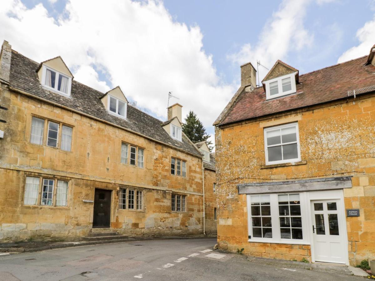 Ashton House Villa Moreton-in-Marsh ภายนอก รูปภาพ